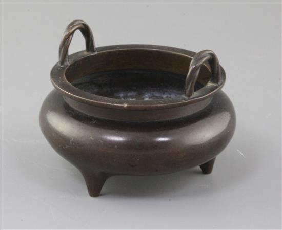 A Chinese bronze tripod censer, diameter 10cm